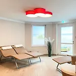 Baltischer Hof 41 *